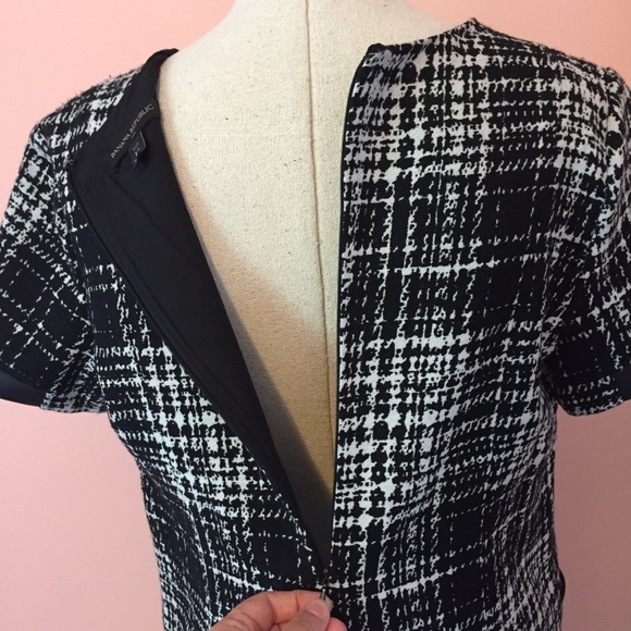 📦 MOVING SALE 🚛 BR black & white print shift dress pocket Sz 10P - Picture 6 of 8